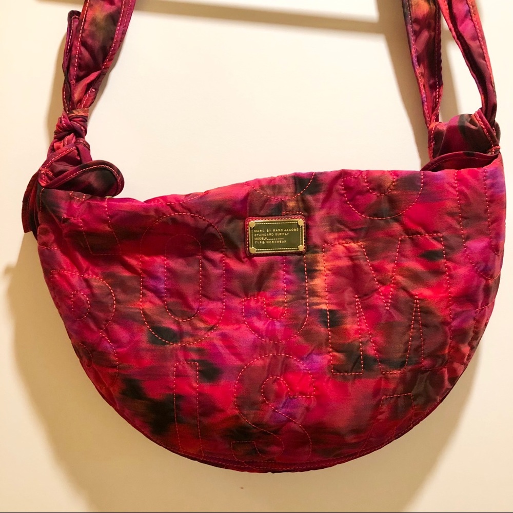 MARC BY MJ CLASSIC QUILTED NYLON SHOULDER BAG - Picture 2 of 10